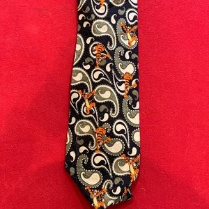 COPY - Disney Tigger Tie - EUC